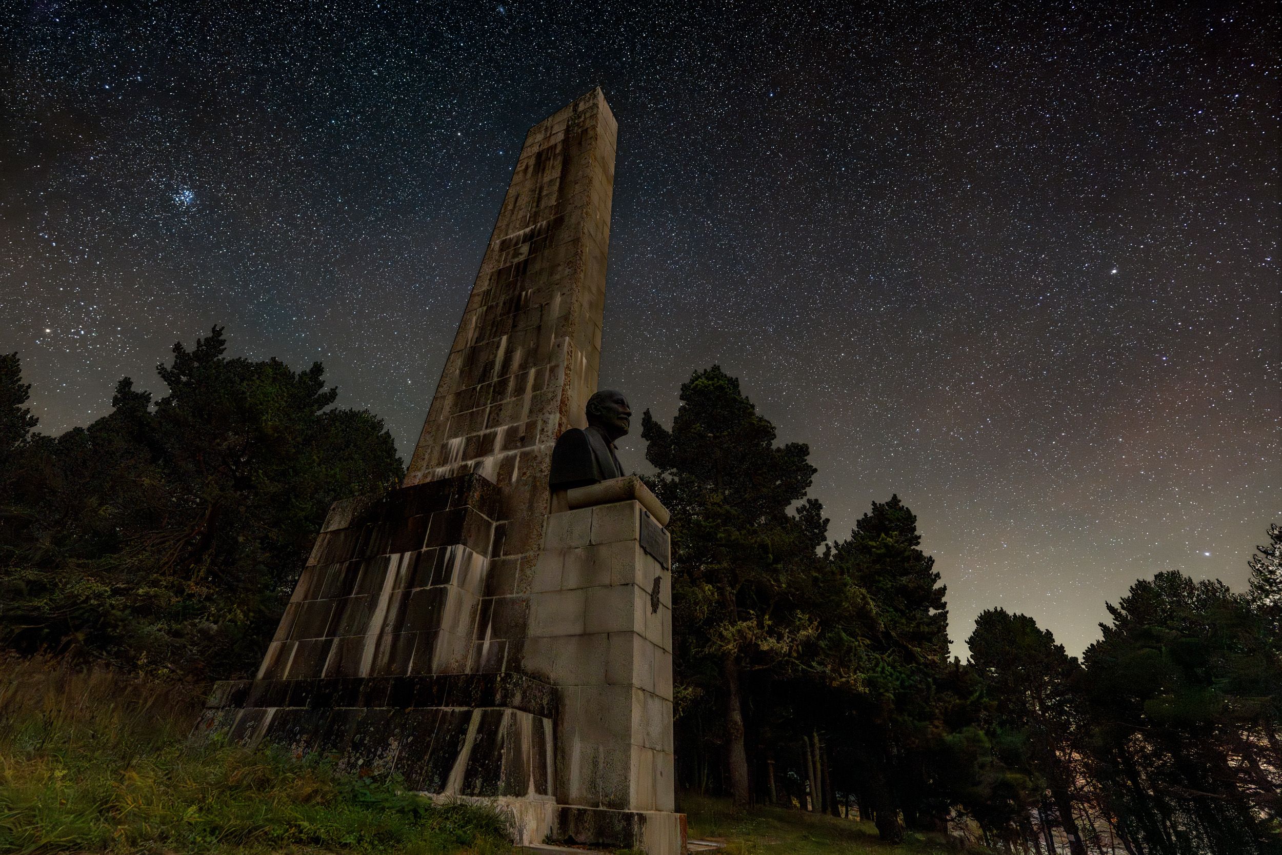 monument à Joachim Estrade
